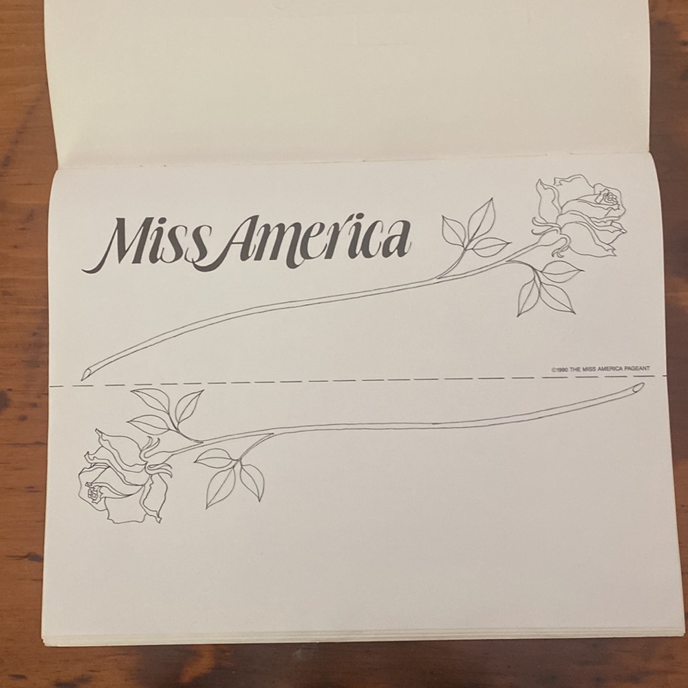 Vintage deluxe paper doll book Miss America beauty pageant uncut new - Picture 10 of 12